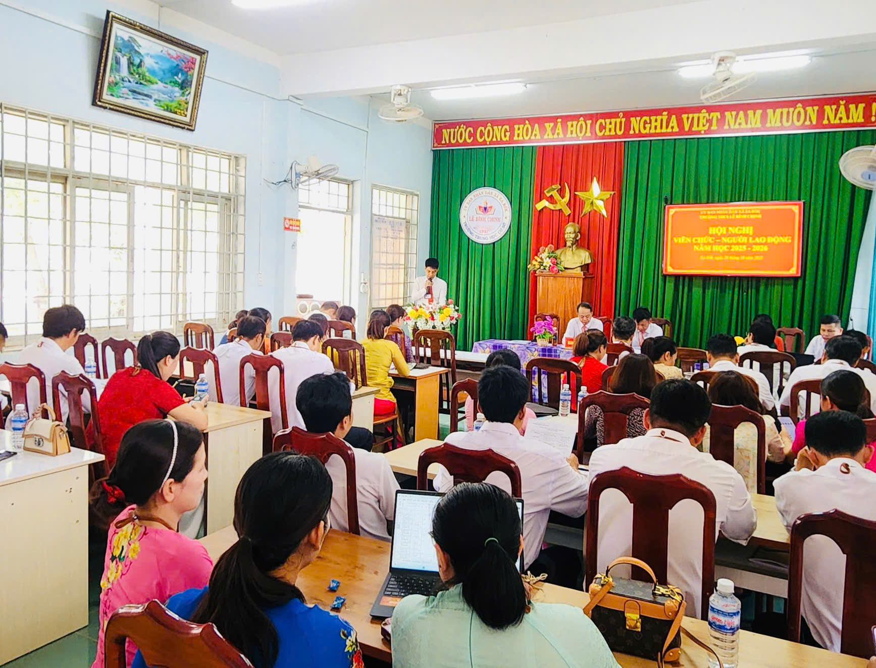 Hội nghị Viên chức – Người lao động năm học 2025 – 2026 Hội nghị Viên chức – Người lao động năm học 2025 – 2026