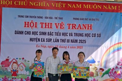 THAM GIA CUỘC THI VẼ TRANH HUYỆN EA SÚP, LẦN THỨ III NĂM 2025