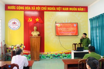 TẬP HUẤN, BỒI DƯỠNG NGHIỆP VỤ PHÒNG CHÁY CHỮA CHÁY VÀ CỨU NẠN CỨU HỘ TẠI TRƯỜNG THCS LÊ ĐÌNH CHINH